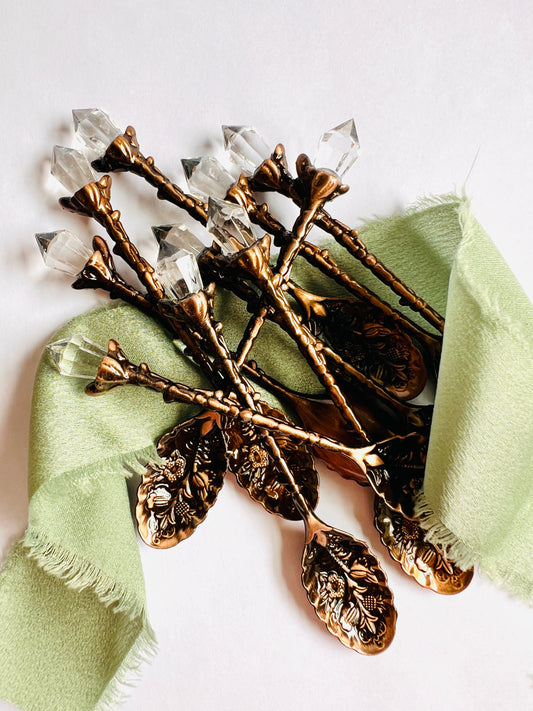 Crystal-Tipped Potion Spoon – Vintage Bronze Stirring Tool for Potion Play