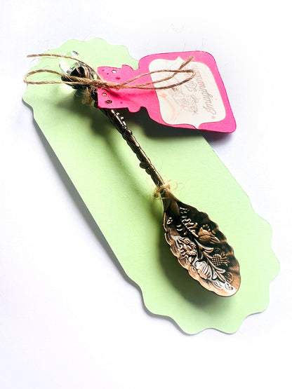 Crystal-Tipped Potion Spoon – Vintage Bronze Stirring Tool for Potion Play