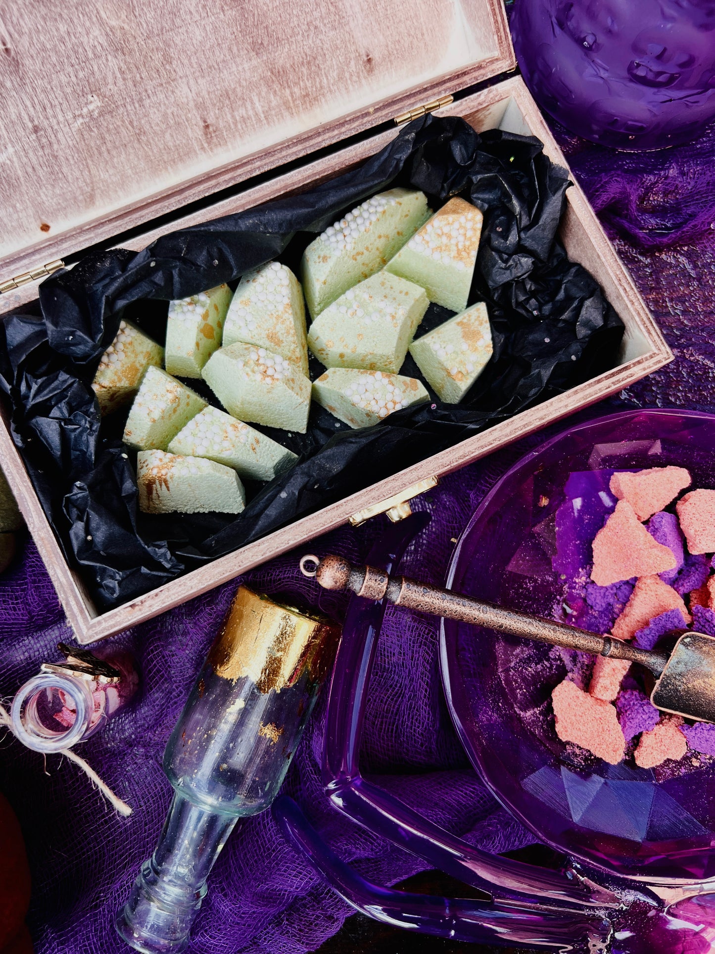 The Cabinet of Chaos – Halloween Potion Kit